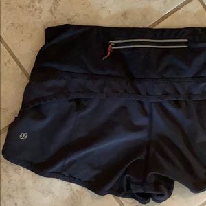 Lulu lemon black shorts